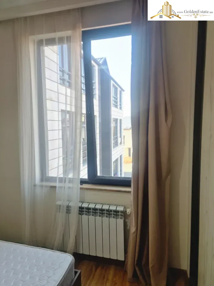 2 սենյականոց բնակարան նորակառույց շենքում Ղափանցյան փողոցում Արաբկիրում, 65 քմ, նախավերջին հարկ