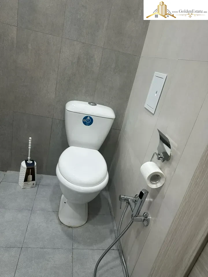 2 սենյականոց բնակարան նորակառույց շենքում Ադոնցի փողոցում Արաբկիրում, 47 քմ, նախավերջին հարկ