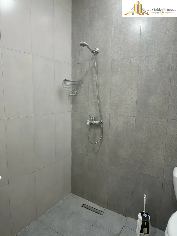 2 սենյականոց բնակարան նորակառույց շենքում Ադոնցի փողոցում Արաբկիրում, 47 քմ, նախավերջին հարկ