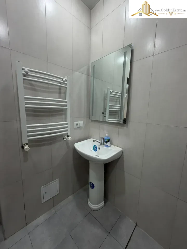 2 սենյականոց բնակարան նորակառույց շենքում Ադոնցի փողոցում Արաբկիրում, 47 քմ, նախավերջին հարկ