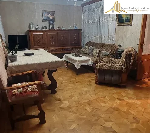 4 սենյականոց բնակարան Վրացական փողոցում Արաբկիրում, 100 քմ, նախավերջին հարկ, քարե շենք