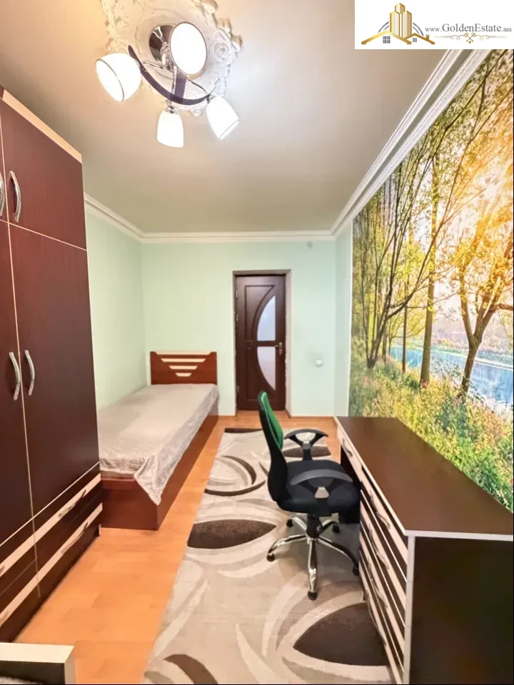 4 սենյականոց բնակարան Դրոյի փողոցում Քանաքեռ-Զեյթունում, 125 քմ, 2/5 հարկ, բարձր առաստաղներ