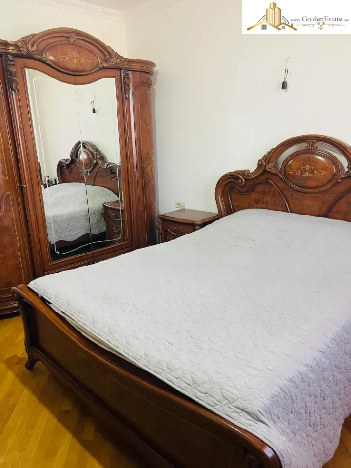 5 սենյականոց բնակարան Օրբելի եղբայրների փողոցում Արաբկիրում, 177 քմ, նախավերջին հարկ, 2 սանհանգույց