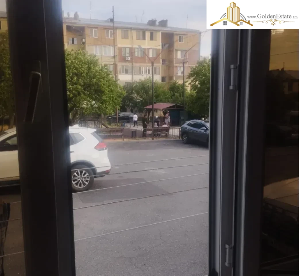 📣 Վաճառվում է 2 սենյականոց բնակարան Թբիլիսյան խճուղիում Արաբկիրում, 61 քմ, 1/2 հարկ, քարե շենք