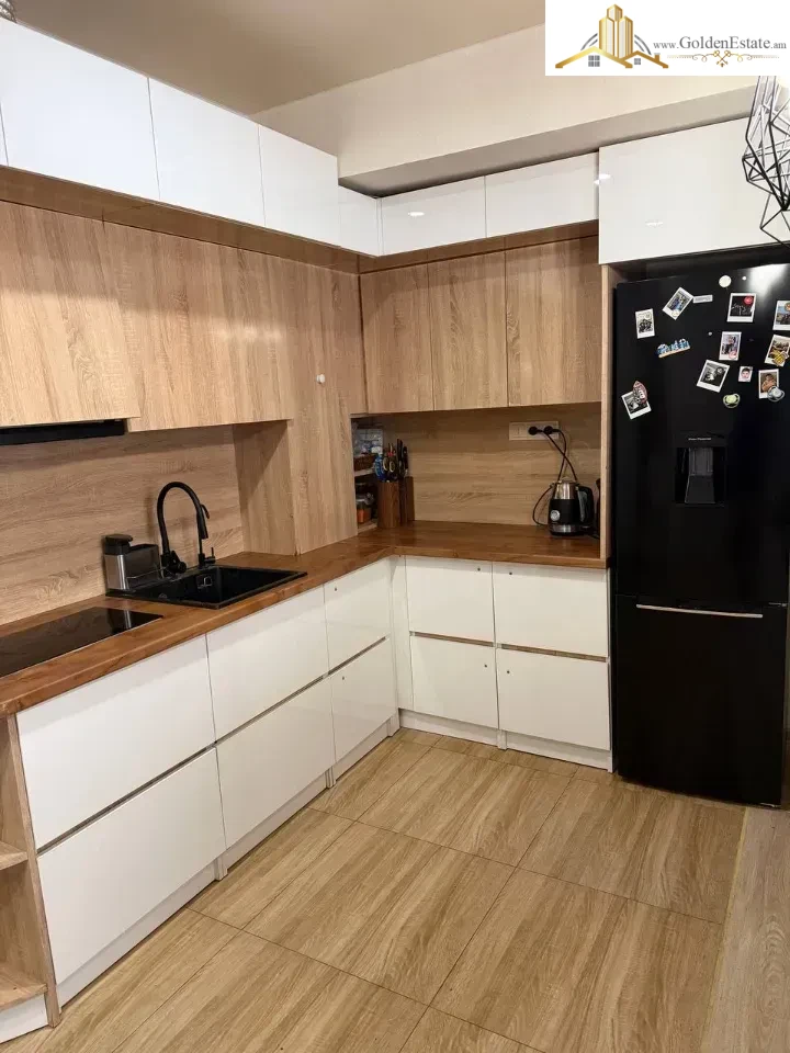 📣 Продаётся 2-комнатная квартира на улице Царав Ахбюр в Аване, 40 кв. м, 5/7 этаж, каменное здание