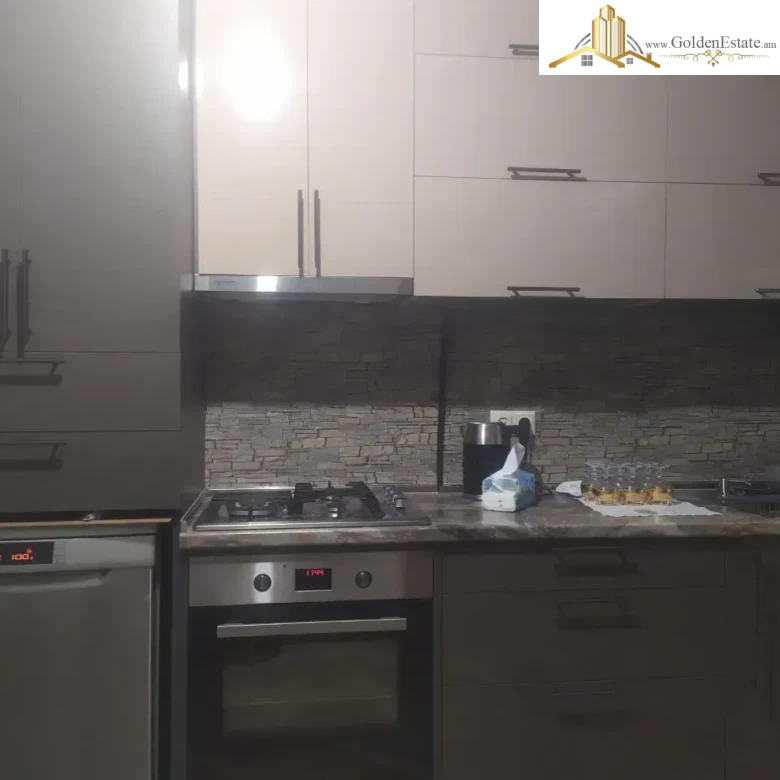 📣 Продаётся 5-комнатная квартира на улице Марии Якобсен в Арабкирe, 82 м², предпоследний этаж, 2 санузла