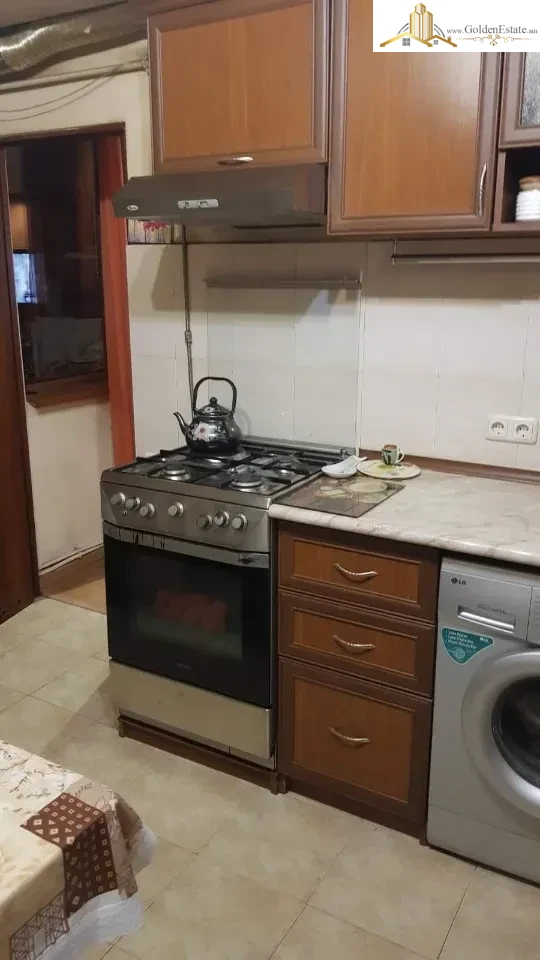 📣 Վաճառվում է 3 սենյականոց բնակարան, Проспект Маршала Баграмяна Արաբկիրում, 92 քմ, 1/3 հարկ, քարե շենք