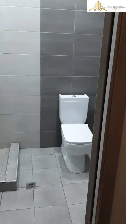 443