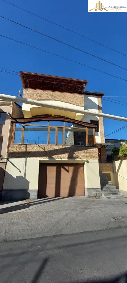 📣 Վաճառվում է Չորս հարկանի տուն, Barbyus Street Արաբկիրում, 820 քմ, 315 քմ հողի վրա, 3+ սանհանգույց