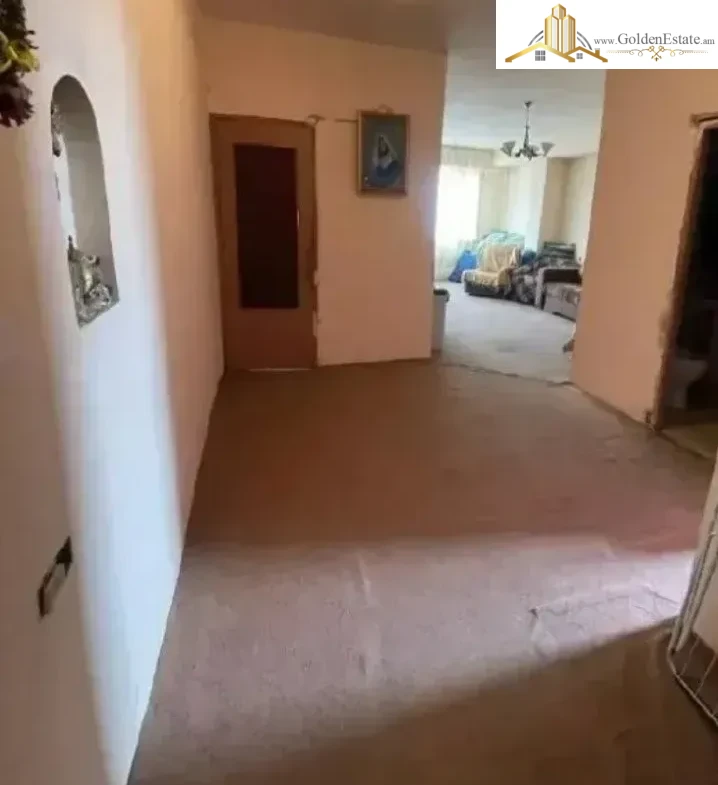 718