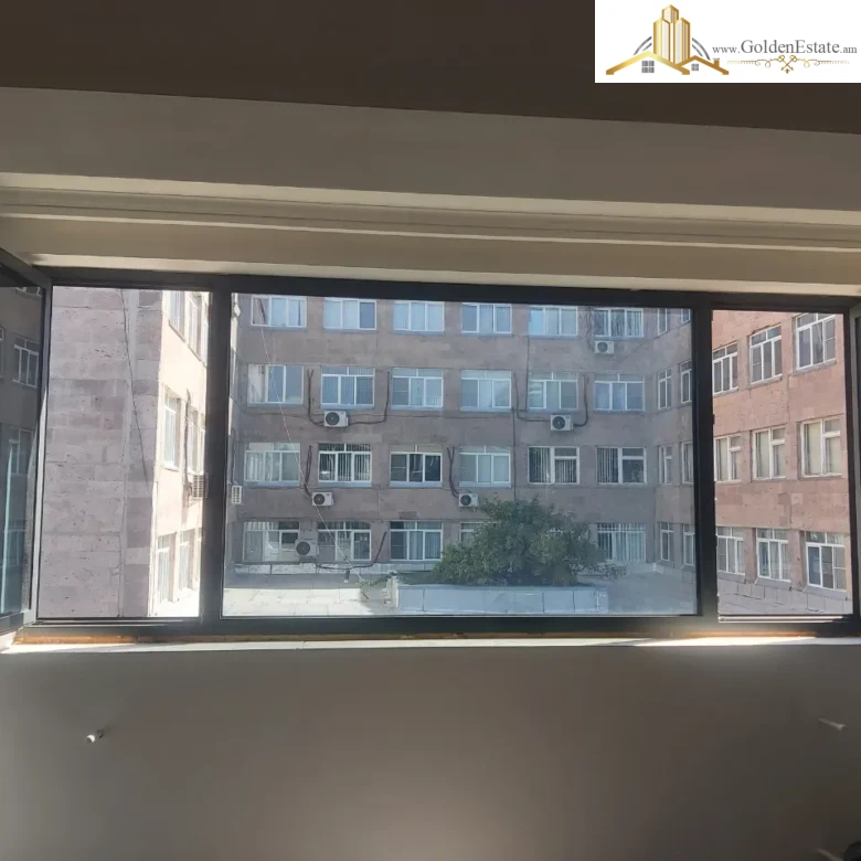 📣 Продаётся 3-комнатная квартира на проспекте Комитаса в Арабкире, 63 кв.м, предпоследний этаж, каменный дом