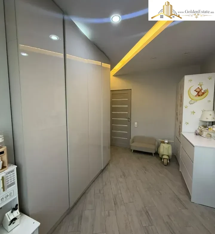 720