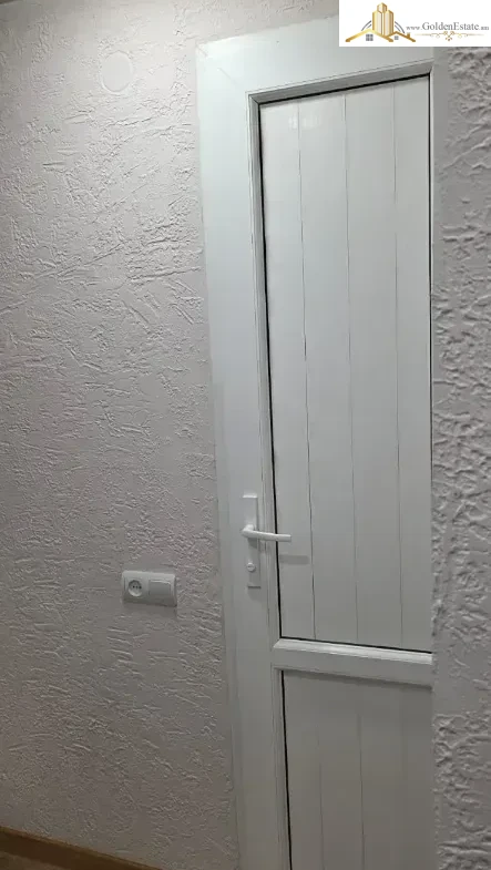 443