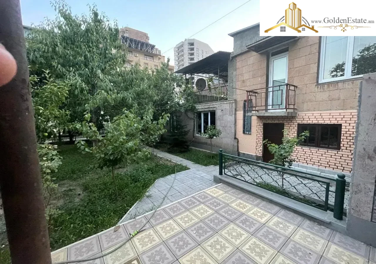 📣 یک خانه سنگی دو طبقه برای اجاره در خیابان الن بوزاند، در عربگیر، 63 مترمربع، بر روی 300 مترمربع زمین