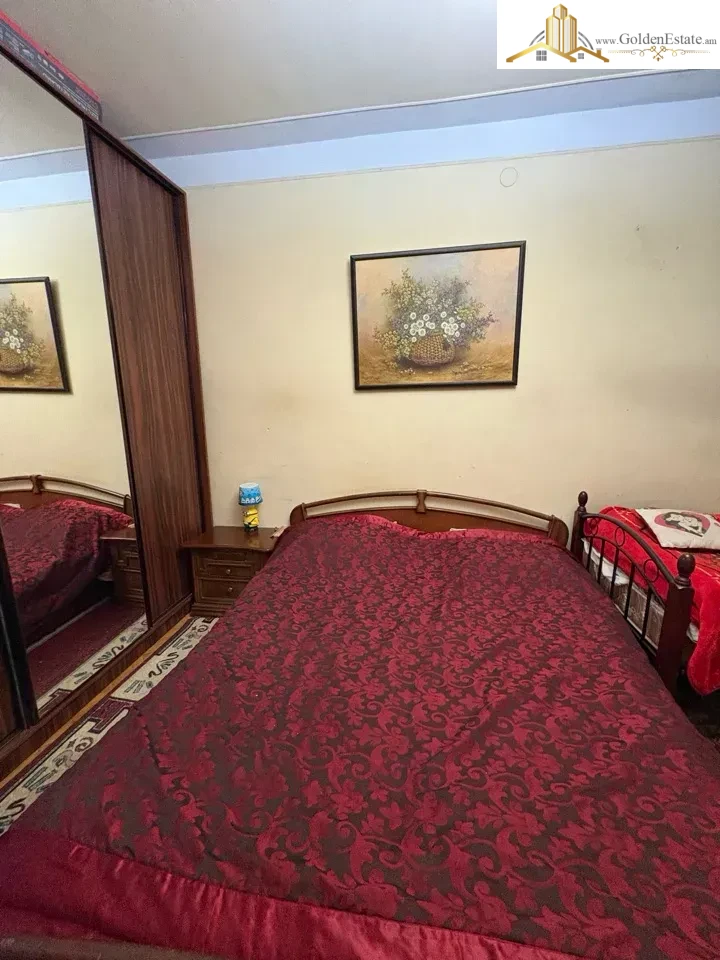 2 room apartment on Kristapor Street in the center, 65 sq.m., 2/5 floor, stone building