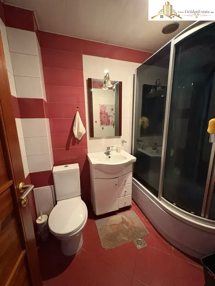 2 room apartment on Kristapor Street in the center, 65 sq.m., 2/5 floor, stone building
