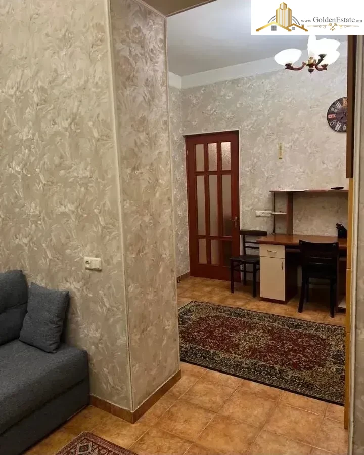 📣 Վարձով է տրվում 2 սենյականոց բնակարան Սայաթ-Նովայի պողոտայում կենտրոնում, 61 քմ, 2/5 հարկ, բարձր առաստաղներ