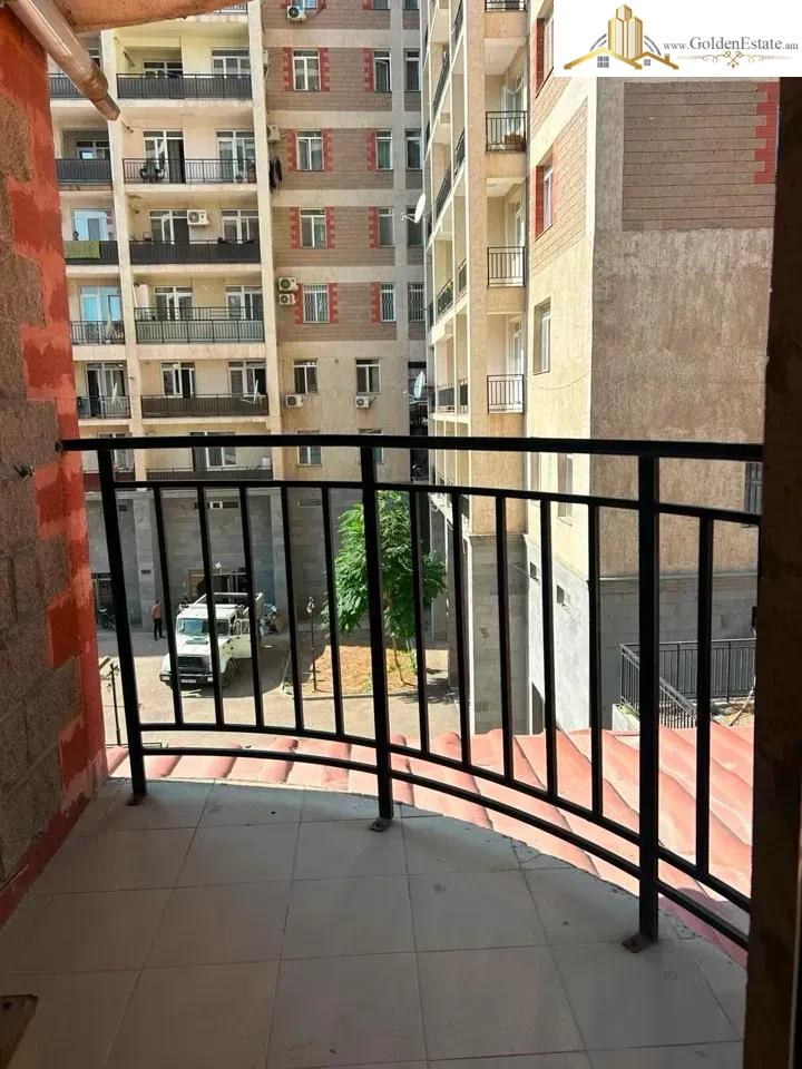 2 room apartment in a new building on Tigran Petrosyan Street in Davtashen, 55 sq.m., 3/12 floor