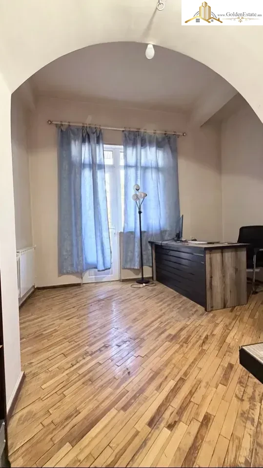 📣 Վաճառվում է 3 սենյականոց բնակարան Բաղրամյան պողոտայում Արաբկիրում, 80 քմ, 3/5 հարկ, բարձր առաստաղներ, քարե շենք
