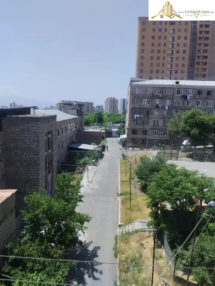 📣 Վաճառվում է 2 սենյականոց բնակարան Դավթաշեն 3-րդ թաղամասում Դավթաշենում, 40 քմ, բարձր առաստաղներ