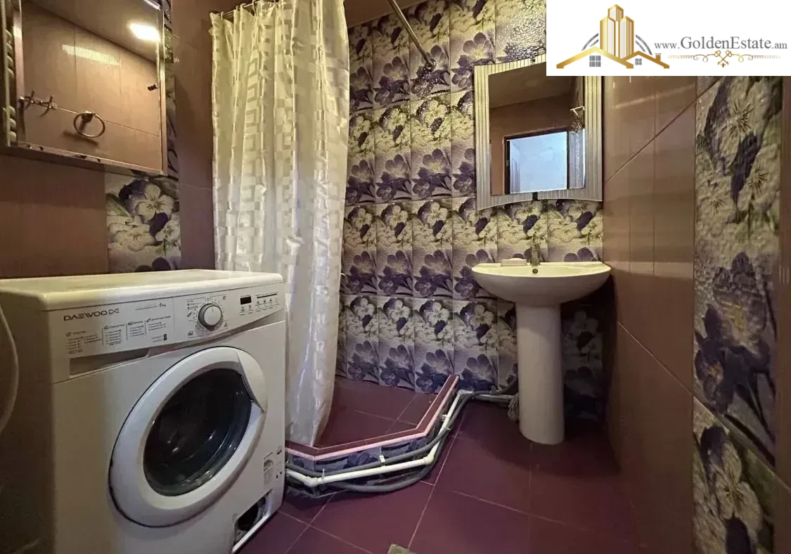 2 room apartment on Yervand Kochar Street in the center, 65 sq.m., 4/9 floor