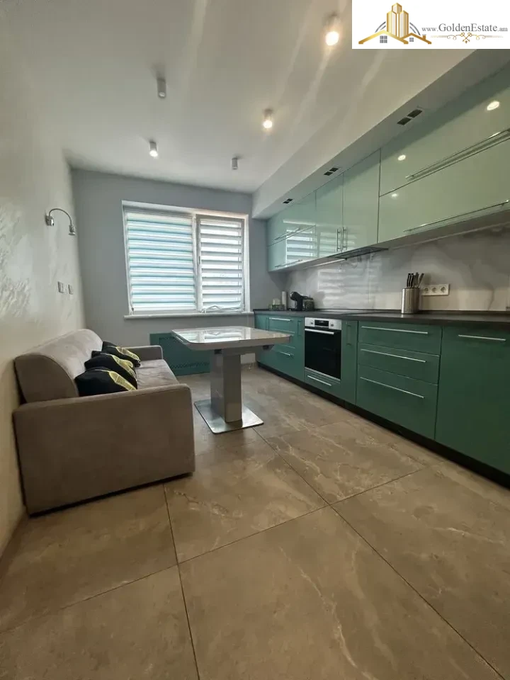 2 room apartment in a new building on Rostom Street in the center, 70 sq.m., 5/15 floor