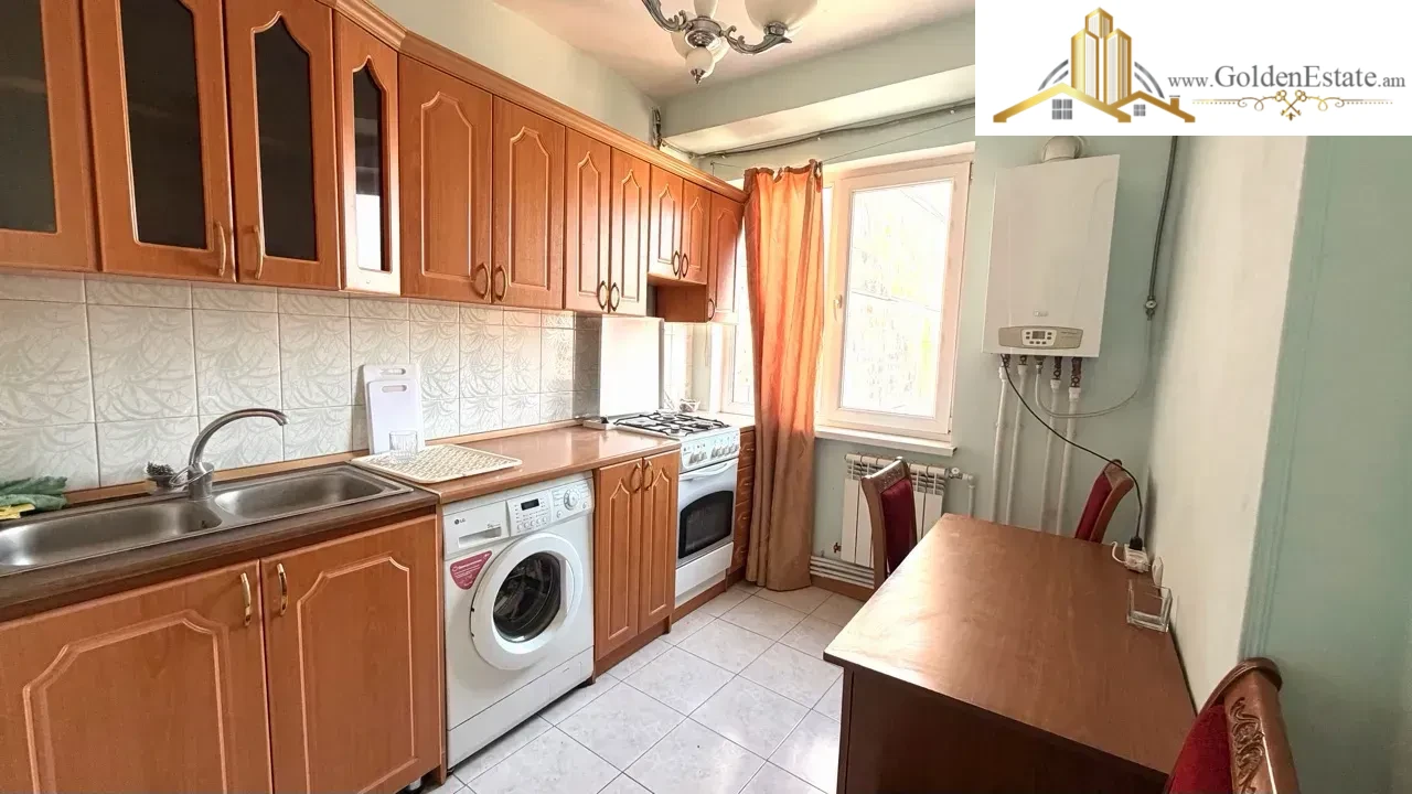 2 room apartment on Khorenatsi Street in the center, 65 sq.m., 14/16 floor, high ceilings