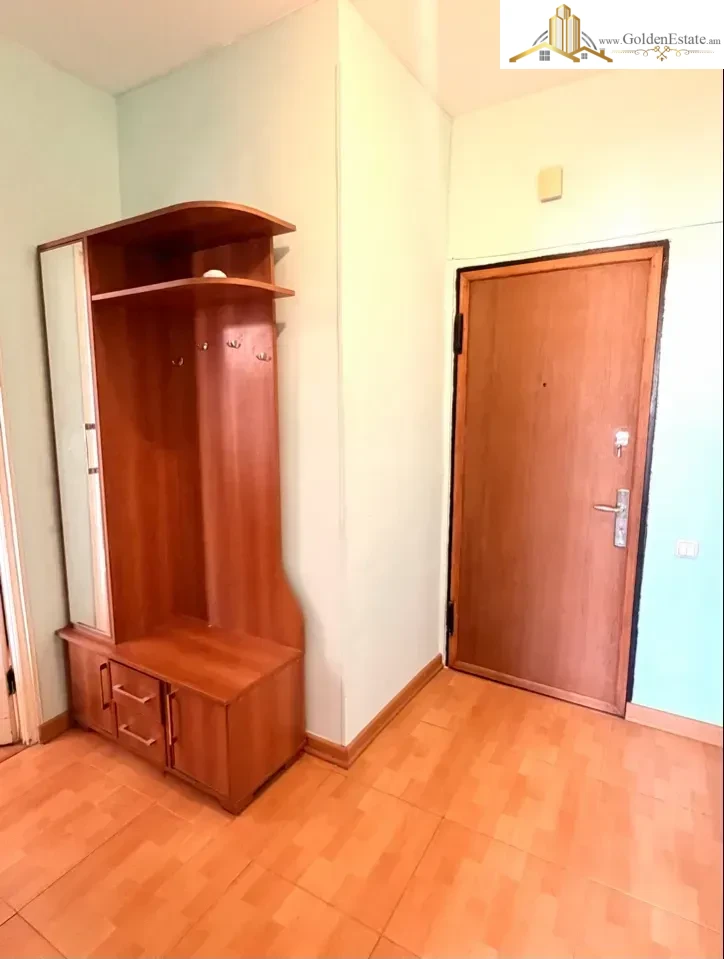2 room apartment on Khorenatsi Street in the center, 65 sq.m., 14/16 floor, high ceilings