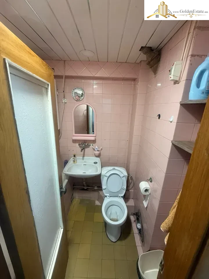 1 room apartment on Pap Tagavor Street in the center, 40 sq.m., 5/11 floor