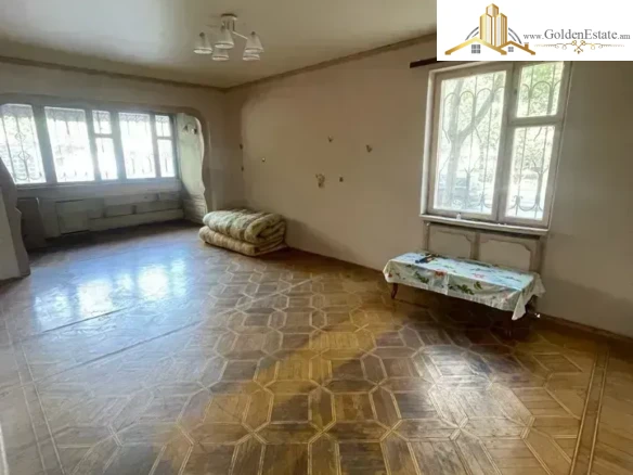 Spacious 1 room apartment on Vardanants Street in the center, 52 sq.m., 1/9 floor