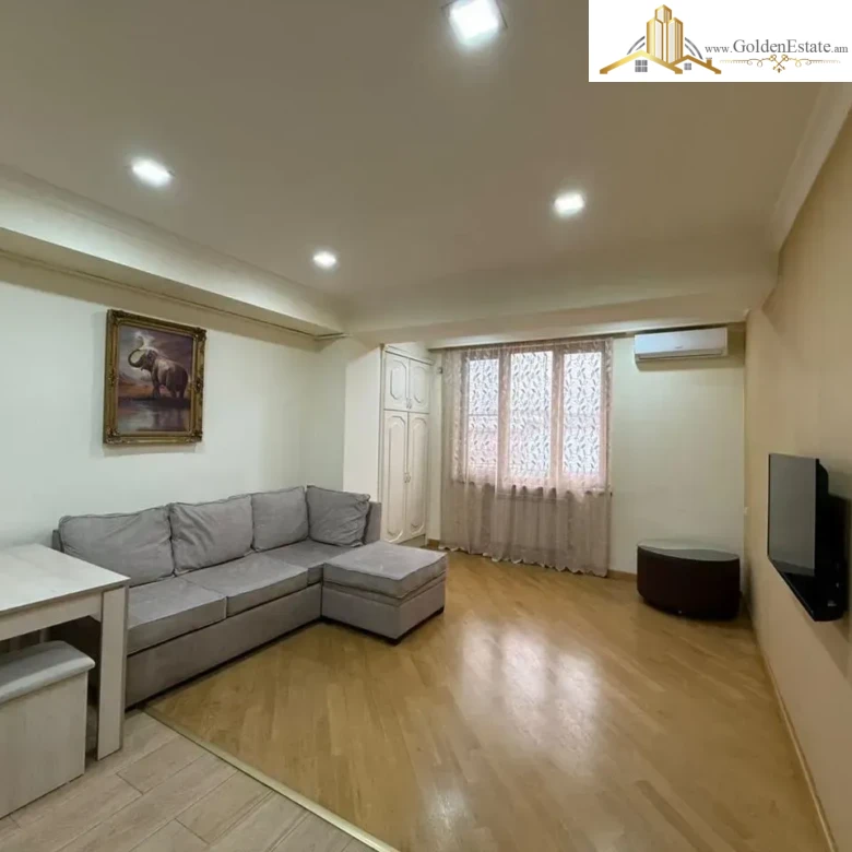 2 room apartment on Hanrapetutyan Street in the center, 45 sq.m., 5/9 floor