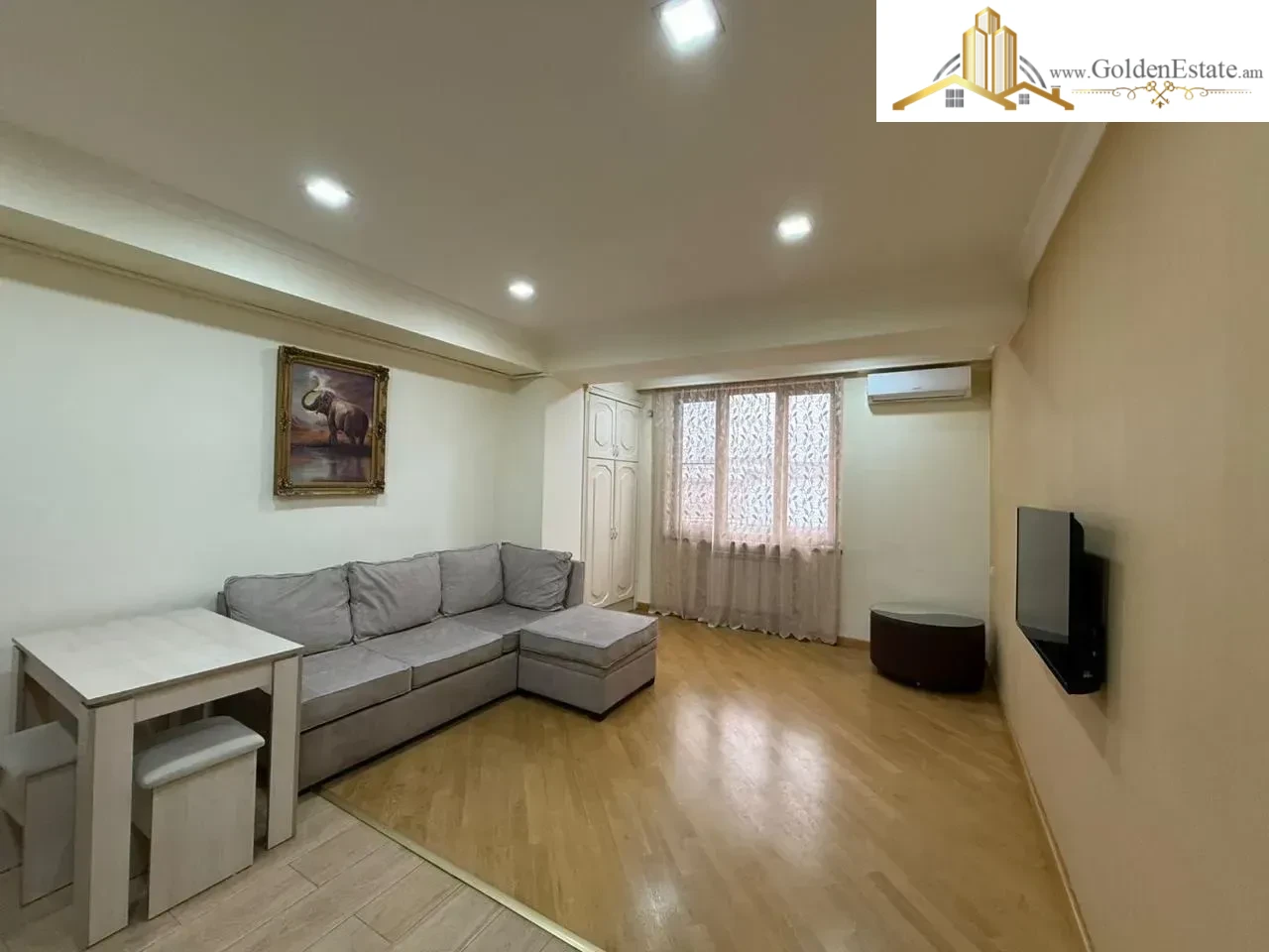 2 room apartment on Hanrapetutyan Street in the center, 45 sq.m., 5/9 floor