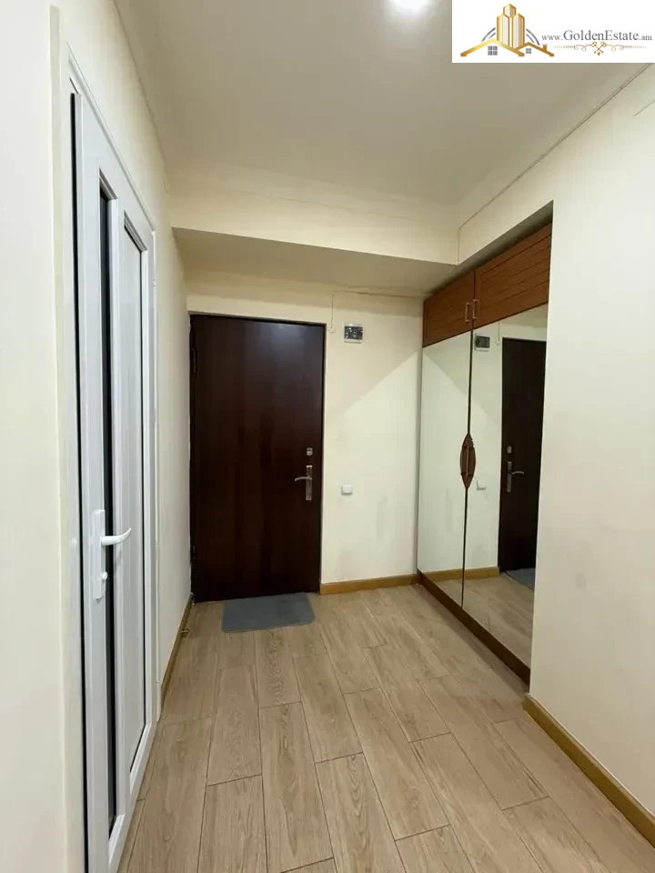 2 room apartment on Hanrapetutyan Street in the center, 45 sq.m., 5/9 floor