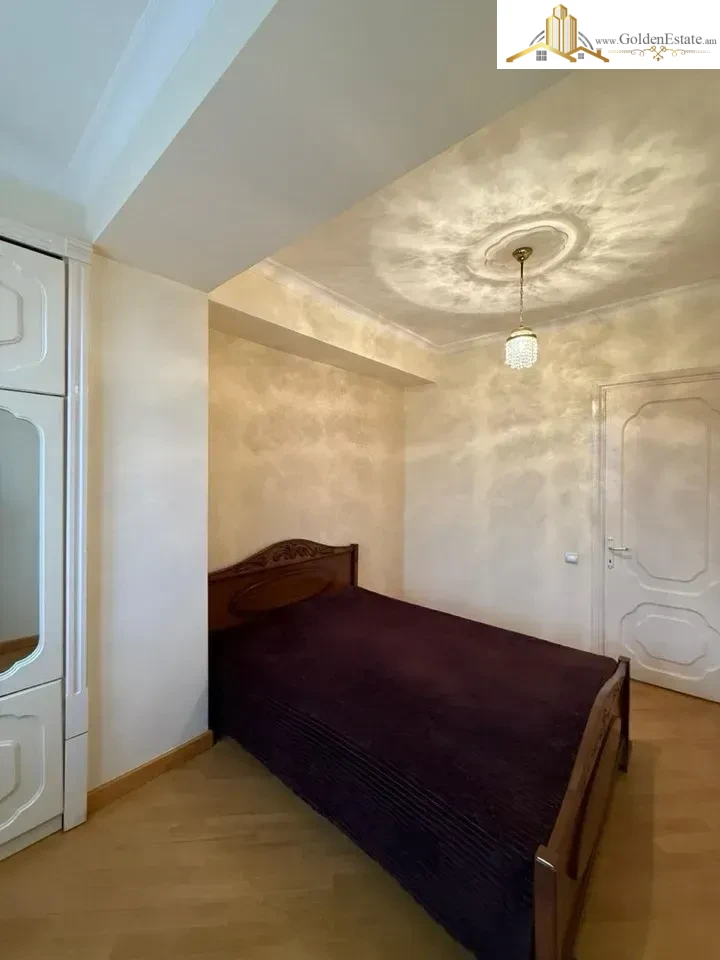 2 room apartment on Hanrapetutyan Street in the center, 45 sq.m., 5/9 floor