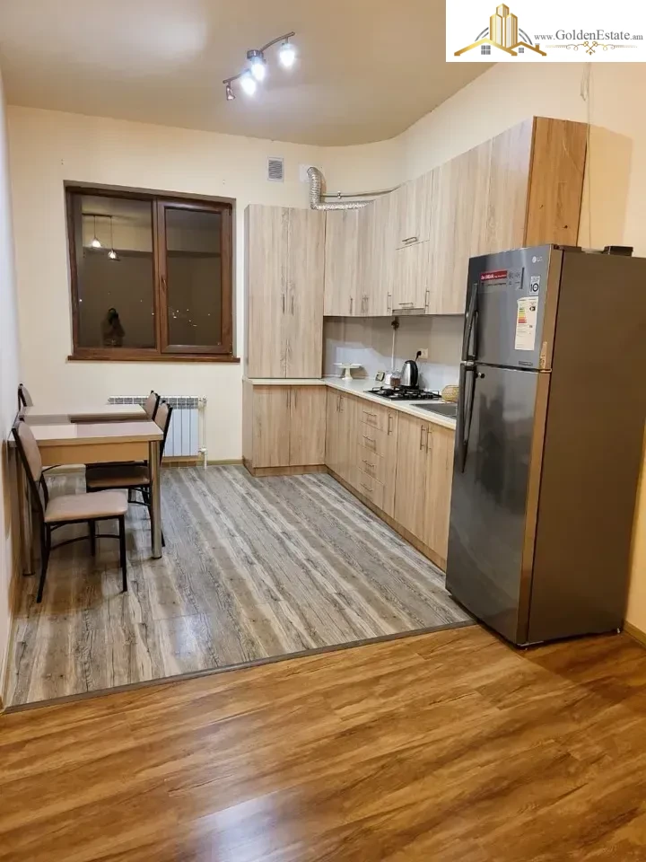4 room apartment on Melkumov Street in Ajapnyak, 80.4 sq.m., high ceilings