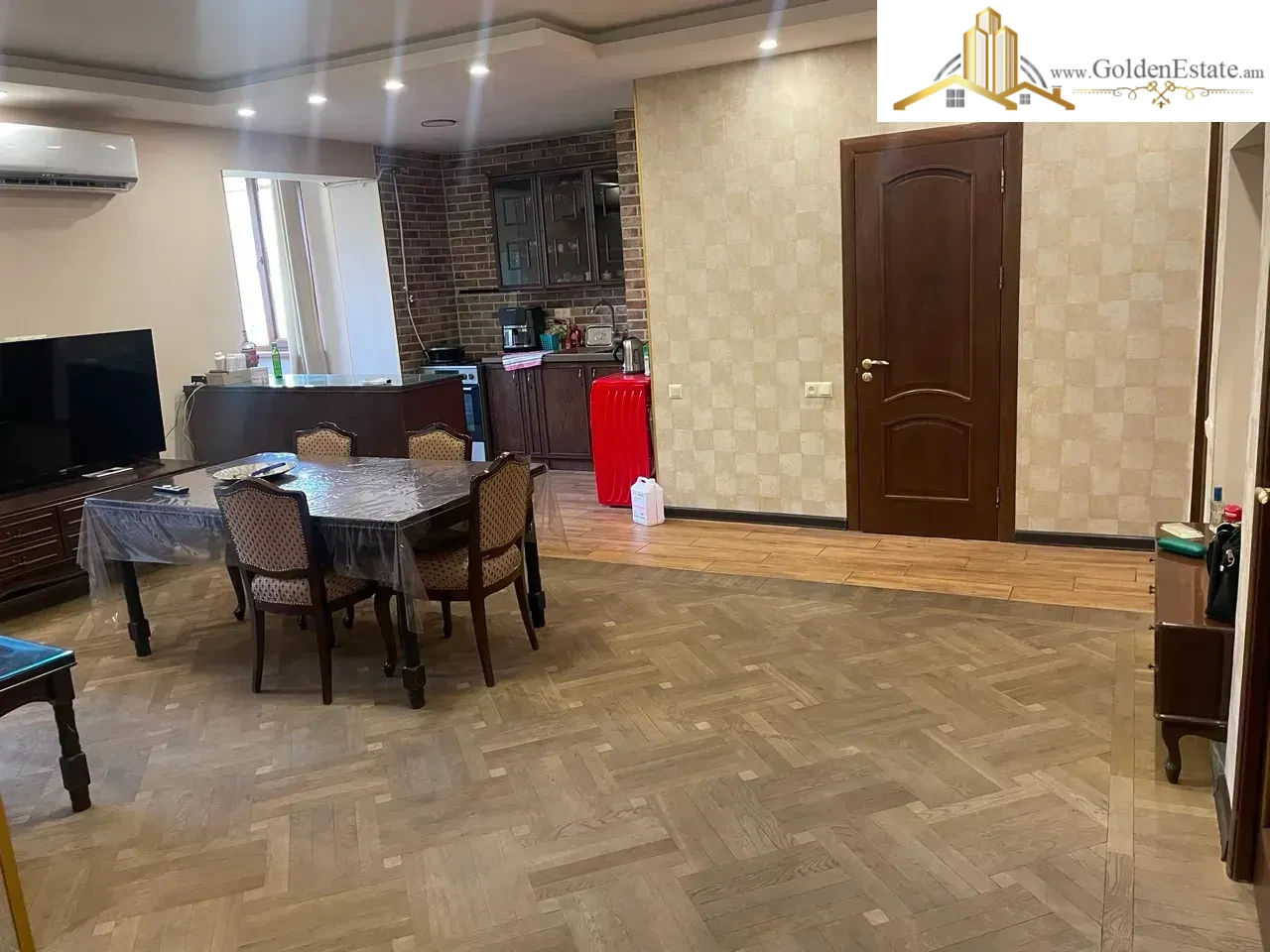 📣 Վարձով է տրվում 3 սենյականոց բնակարան Վահրամ Փափազյան փողոցում Արաբկիրում, 92 քմ, քարե շենք