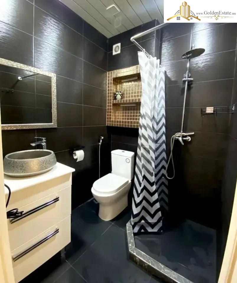 2 room apartment in a new building on Saryan Street in the center, 46 sq.m., 3/16 floor