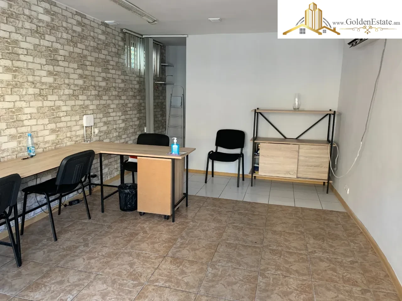 📣 For rent is available a multifunctional property on Charenț Street in the city center, 23 sq m