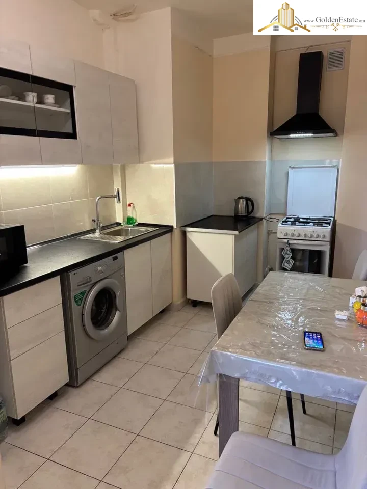 2 room apartment on Ghazar Parpetsi Street in the center, 45 sq.m., second to last floor