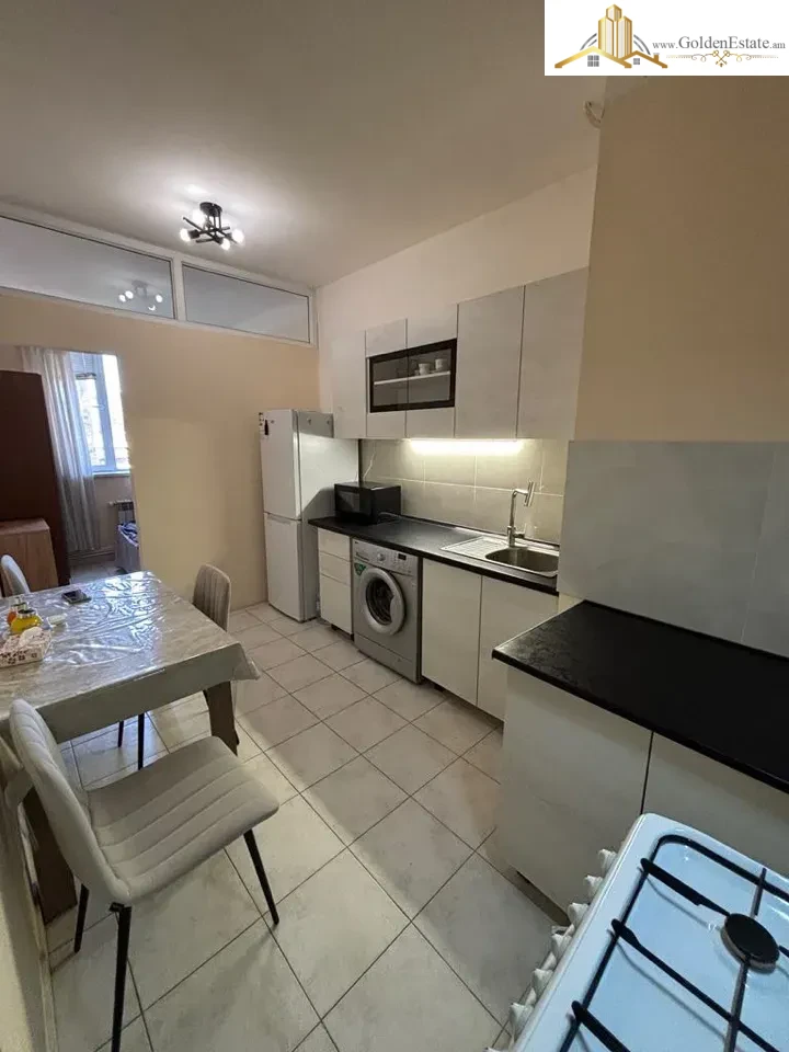 2 room apartment on Ghazar Parpetsi Street in the center, 45 sq.m., second to last floor