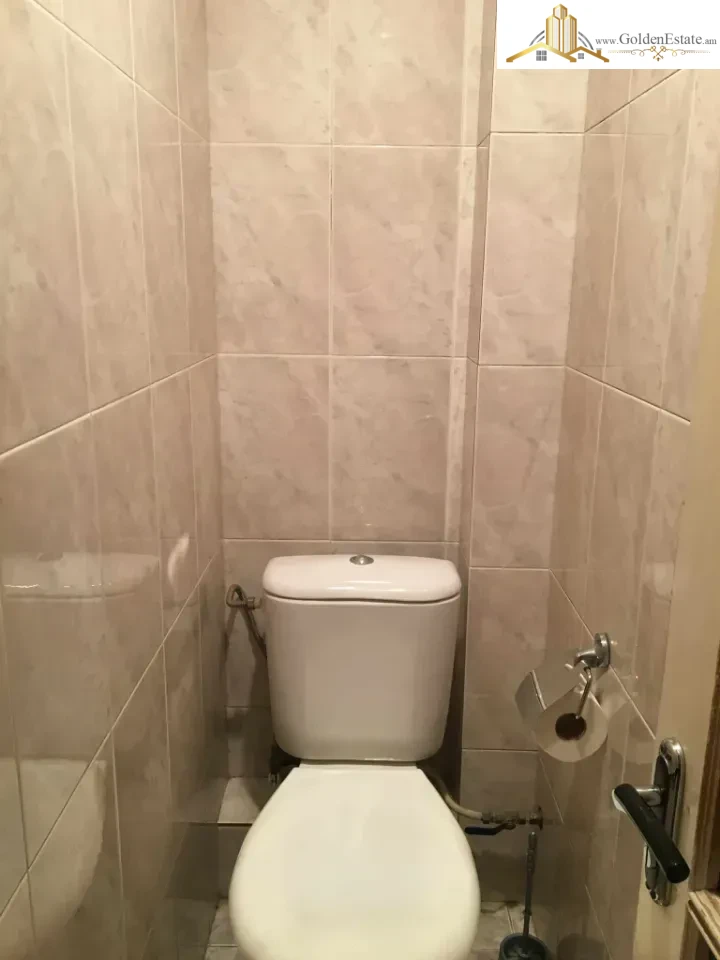 3 room apartment on Hrachya Kochar Street in Arabkir, 78 sq.m., 3/6 floor, 3+ bathrooms